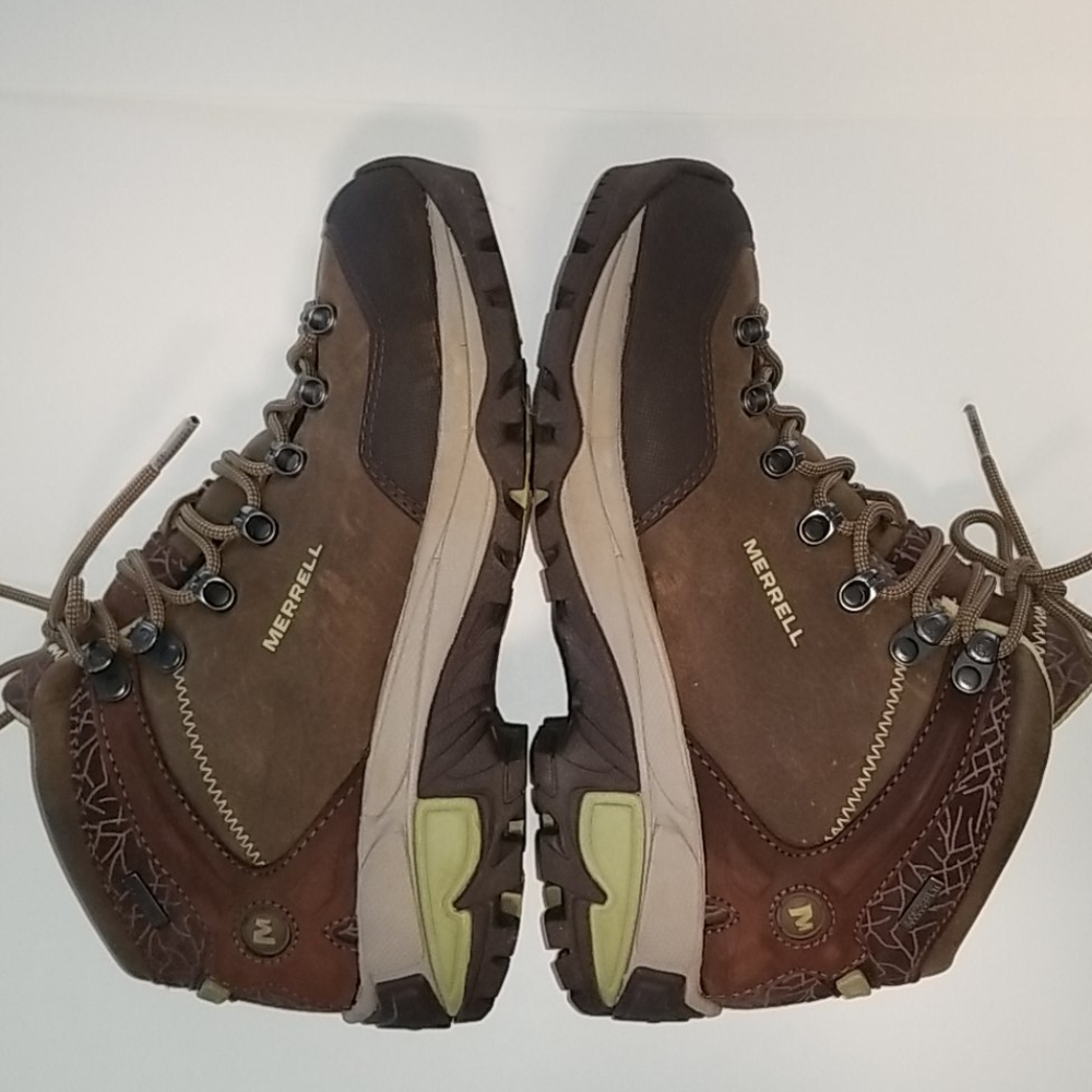 Merrel Ortholite Cafe Latte Lace Up Ankle Boots